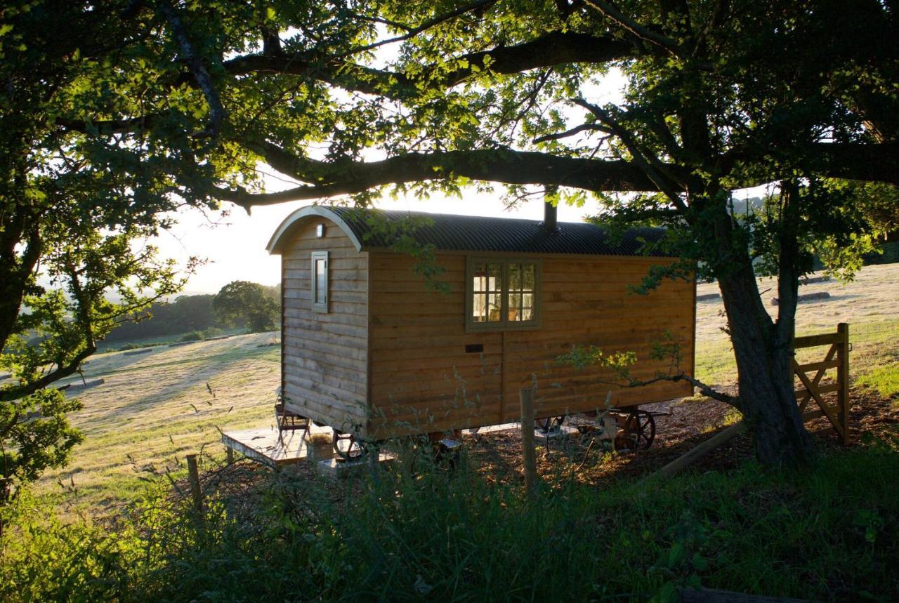 Tilbury Shepherd Huts With Hot Tubs Plus Holiday Cottages West Bagborough Экстерьер фото