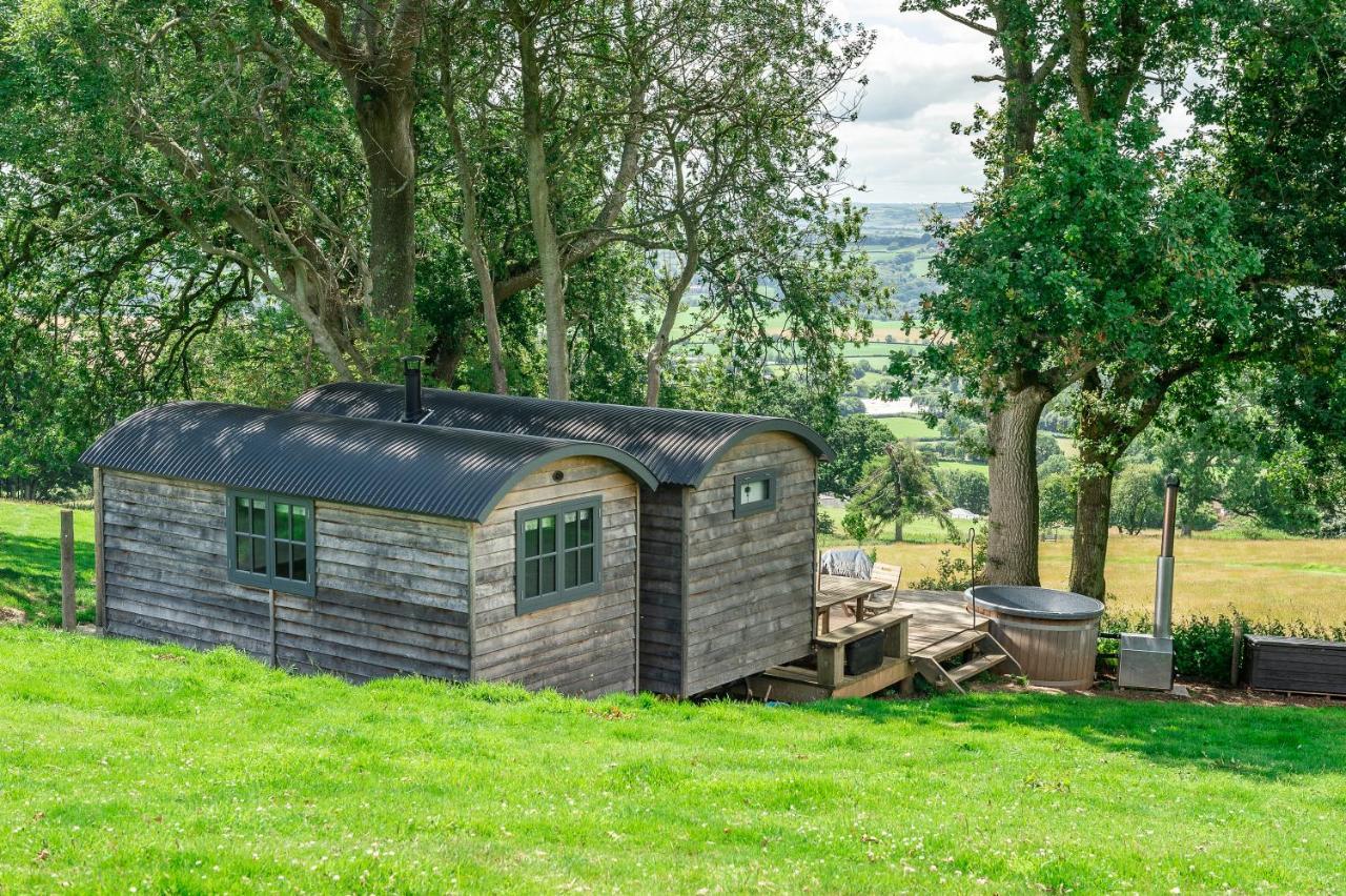 Tilbury Shepherd Huts With Hot Tubs Plus Holiday Cottages West Bagborough Экстерьер фото