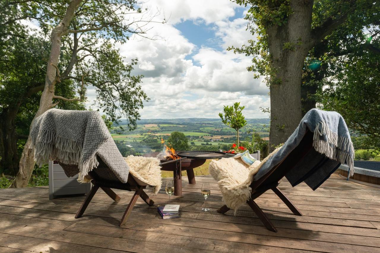 Tilbury Shepherd Huts With Hot Tubs Plus Holiday Cottages West Bagborough Экстерьер фото