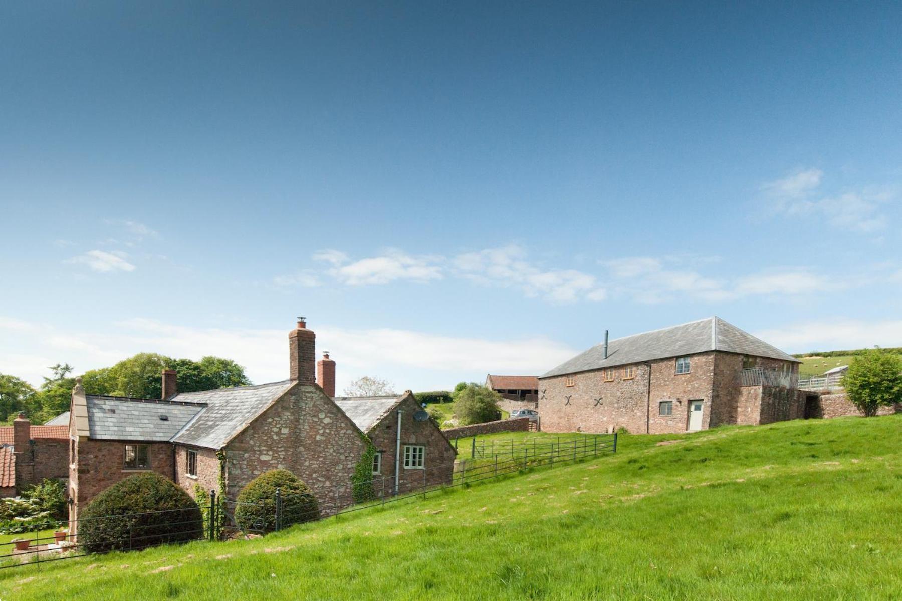 Tilbury Shepherd Huts With Hot Tubs Plus Holiday Cottages West Bagborough Экстерьер фото